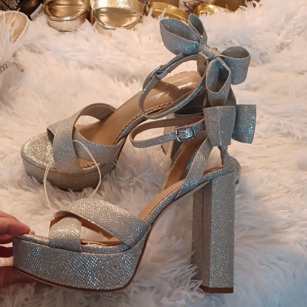 Antonio Melani Nicola bathie x Antonio Melani Lila Bow heels Silver 8M New - Picture 6 of 16
